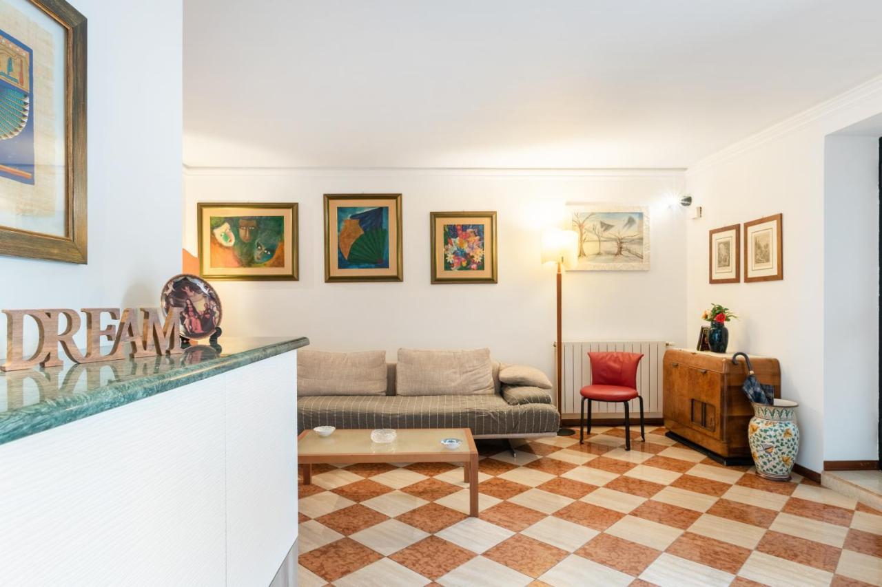 Via Etnea Cozy Apartment With Balcony كاتانيا المظهر الخارجي الصورة